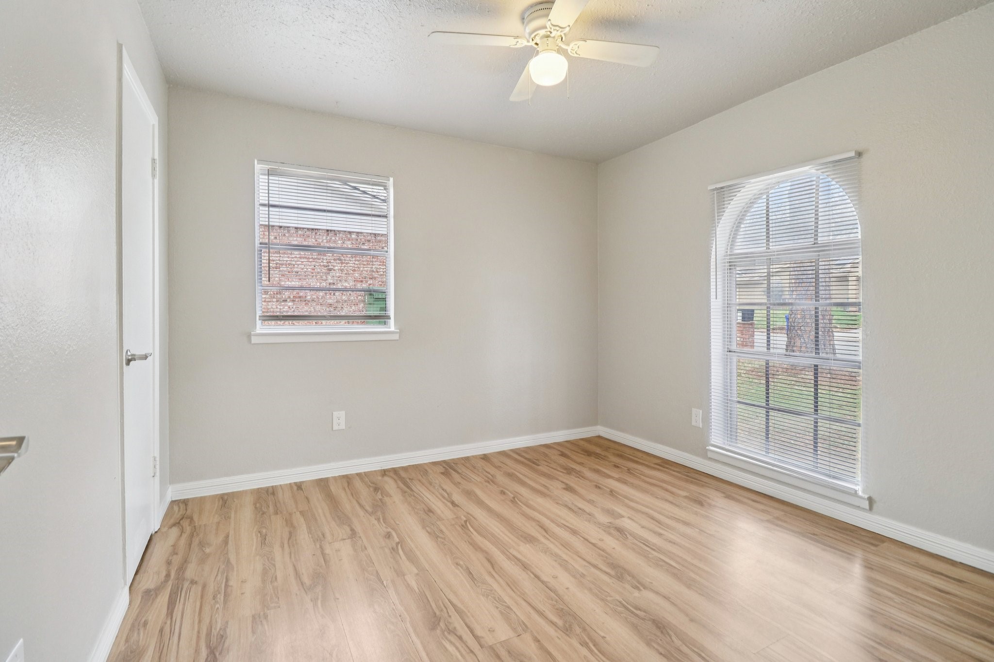 413 Glenhaven Drive Azle TX 76020