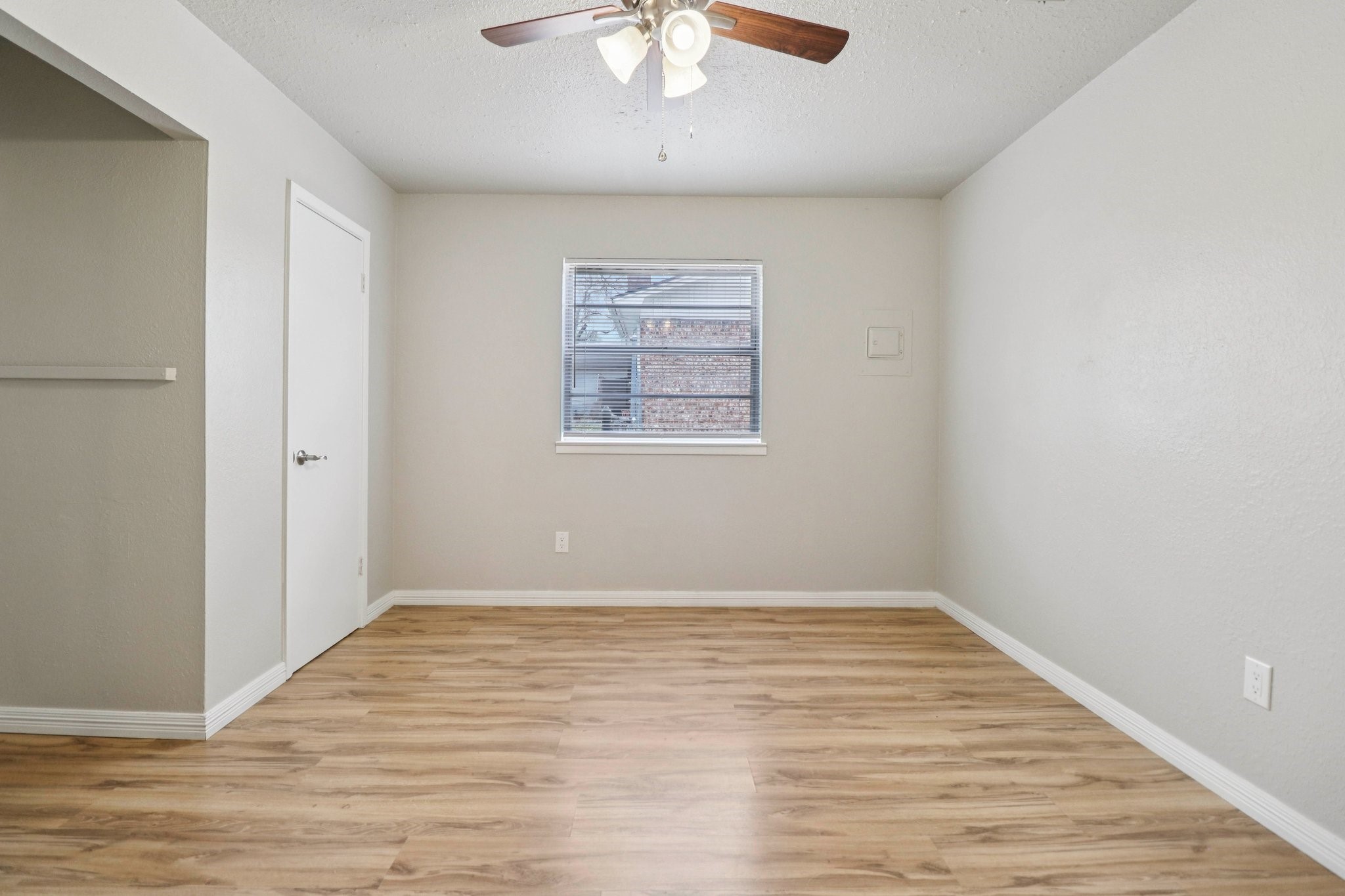 413 Glenhaven Drive Azle TX 76020
