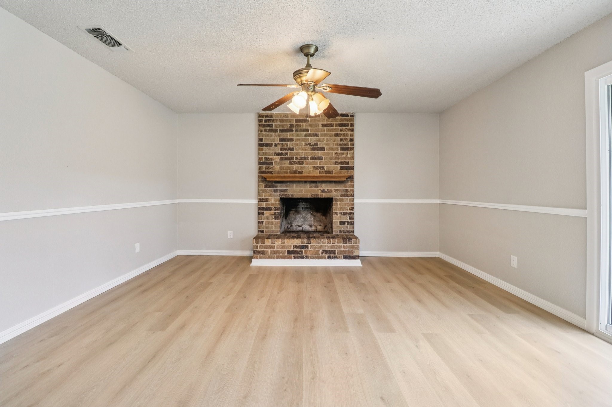 413 Glenhaven Drive Azle TX 76020