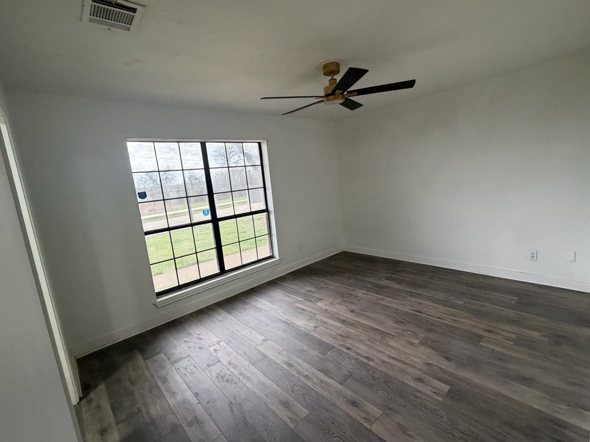 5901 Lake Hubbard Parkway Garland TX 75043