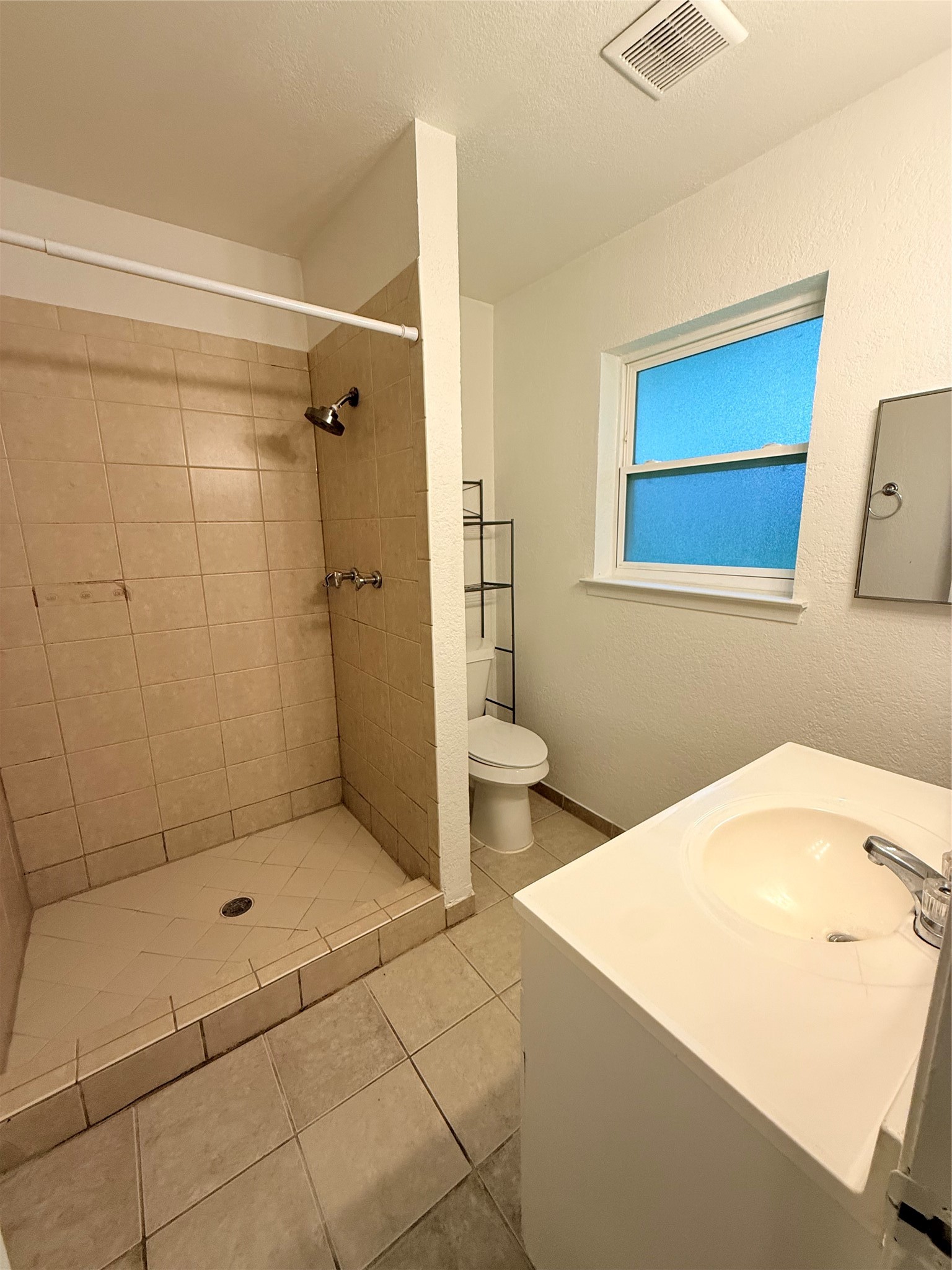 2707 Mark Twain Drive Farmers Branch TX 75234