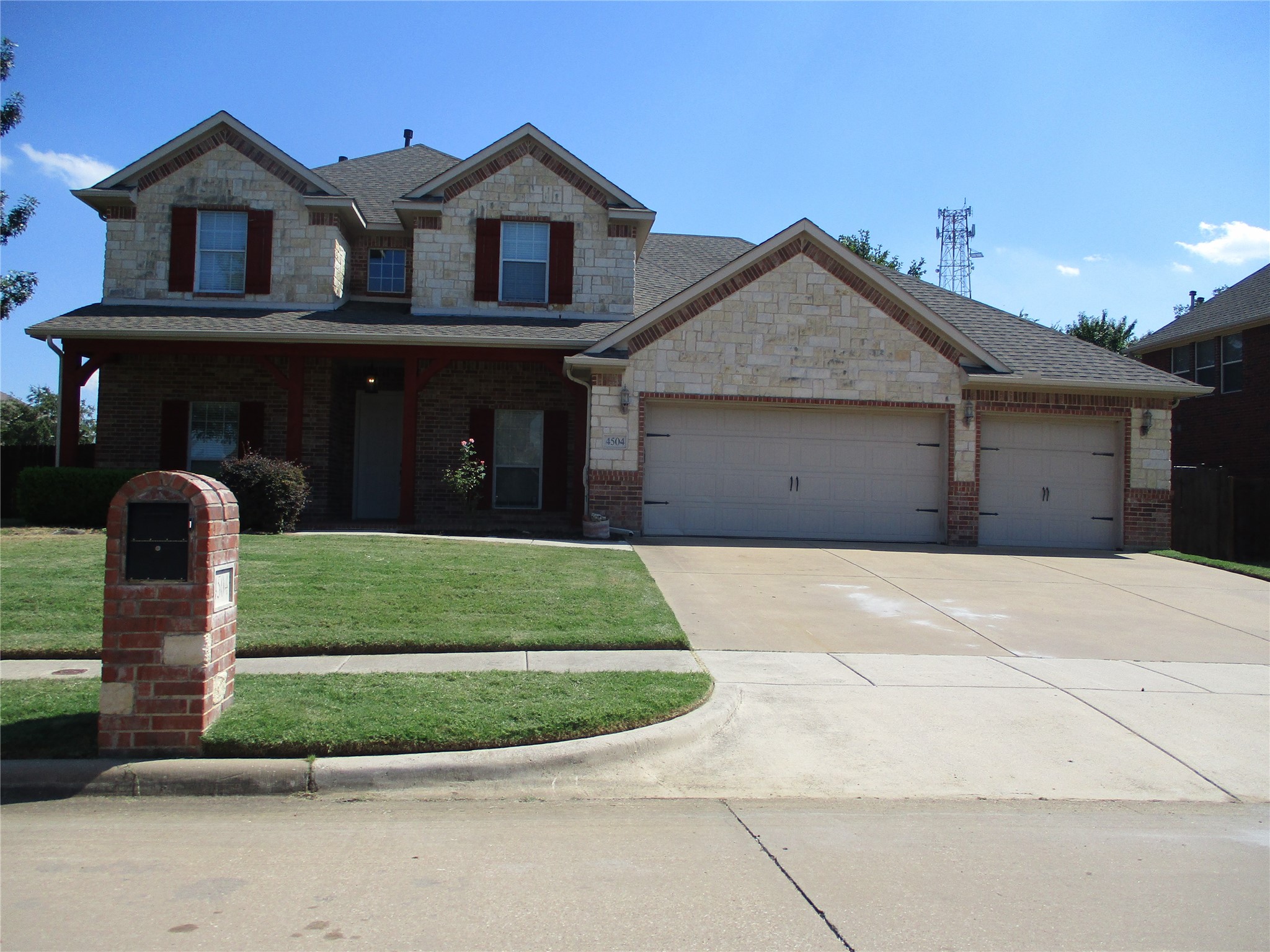 4504 Woodcrest Lane Mansfield TX 76063