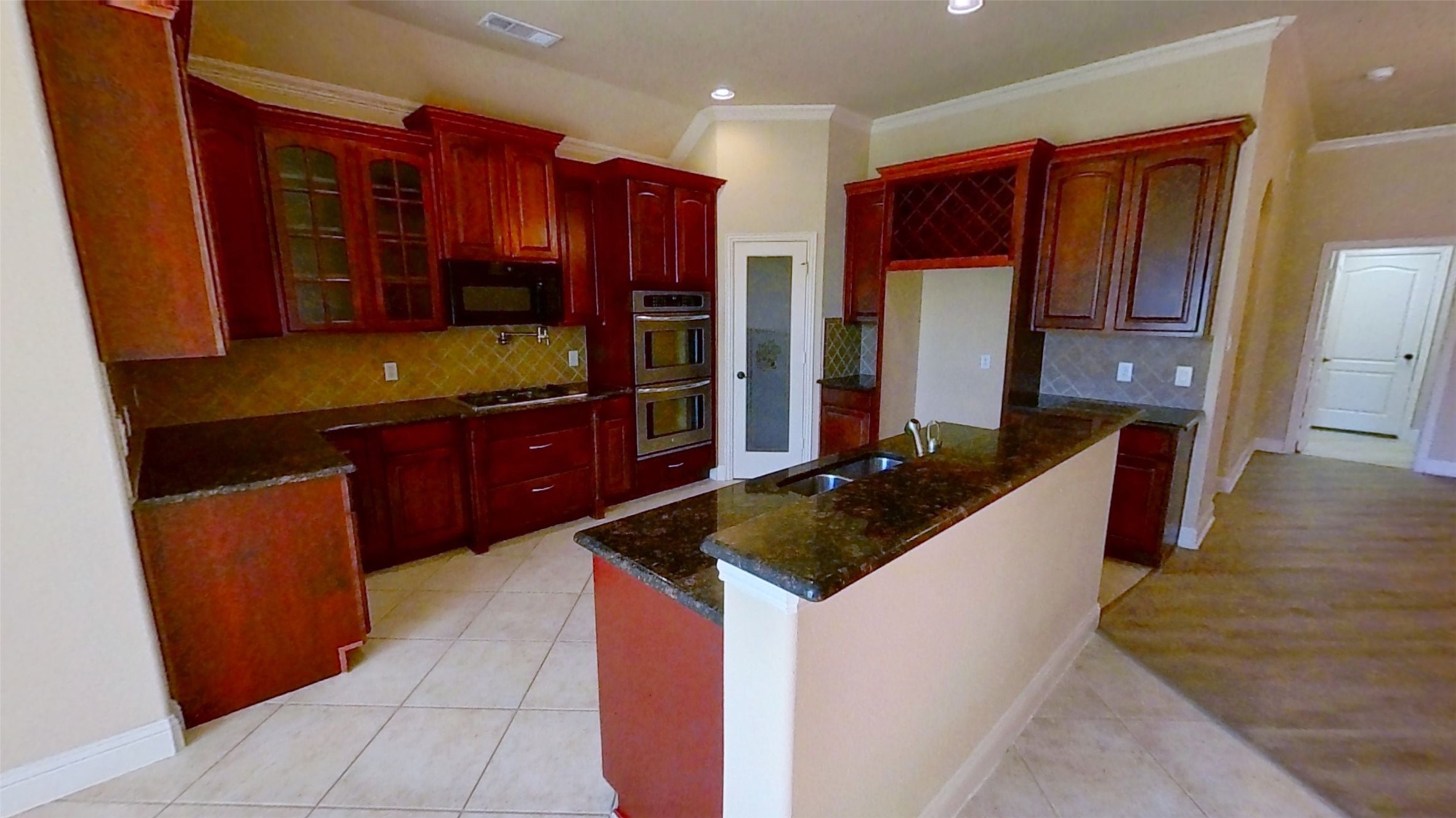 4504 Woodcrest Lane Mansfield TX 76063