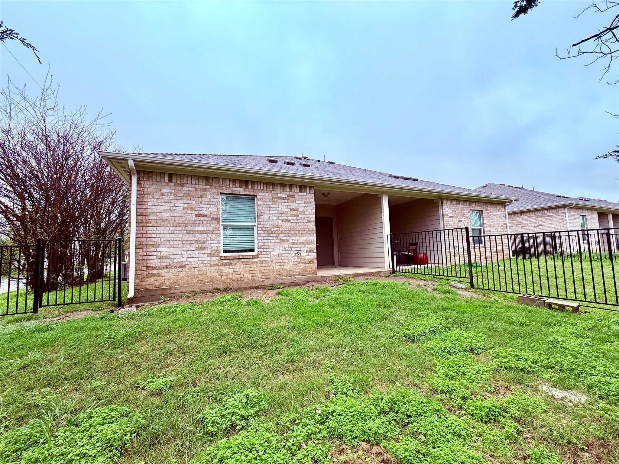 2301 N Hickory Sherman TX 75092