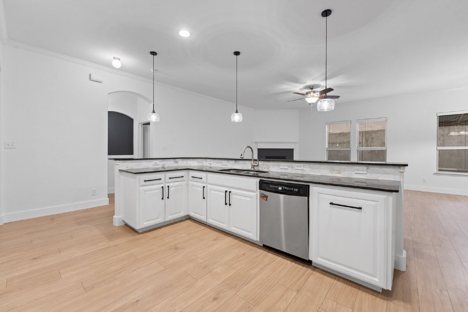 400 Hidden Lake Court Burleson TX 76028