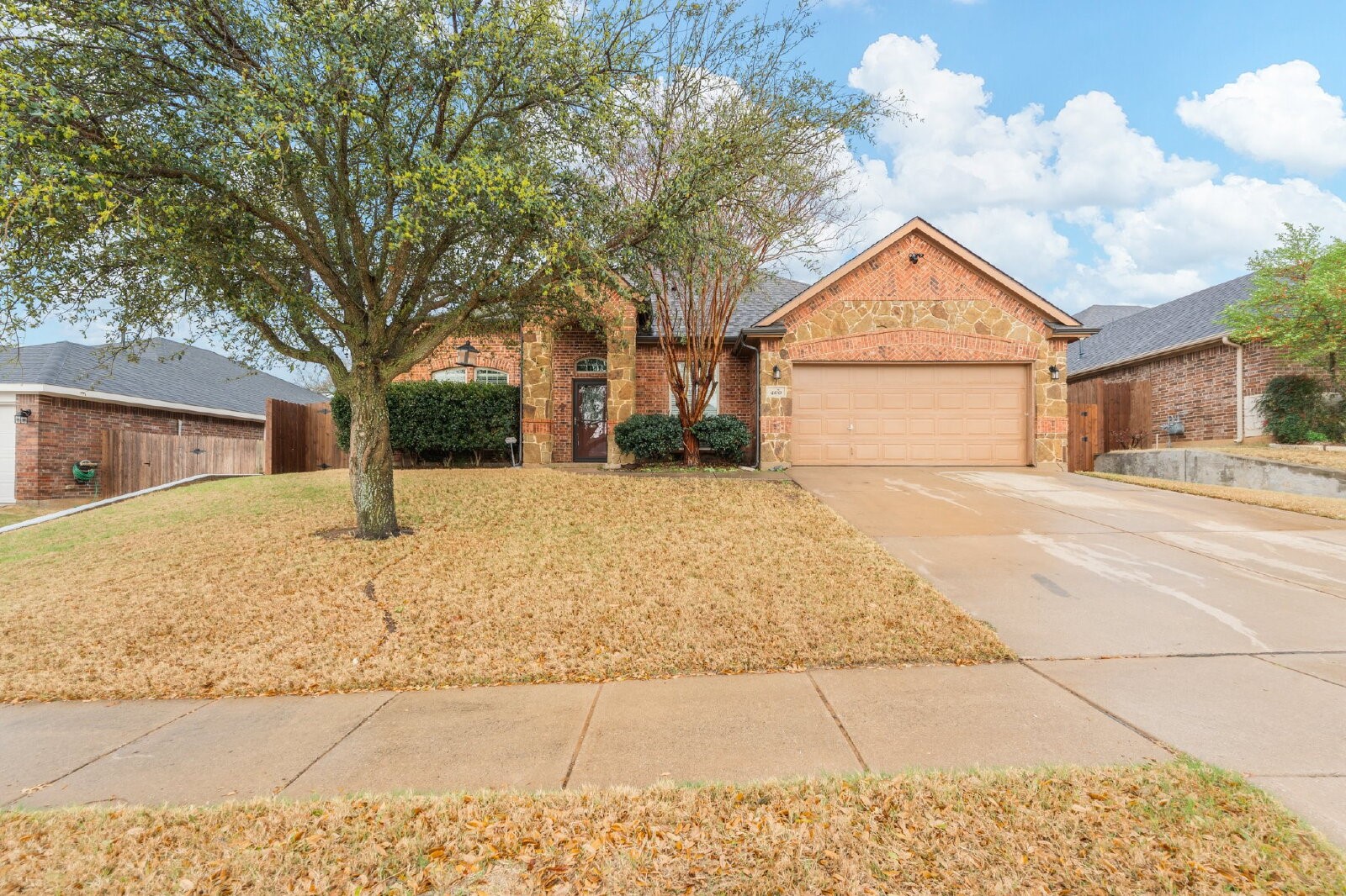 400 Hidden Lake Court Burleson TX 76028