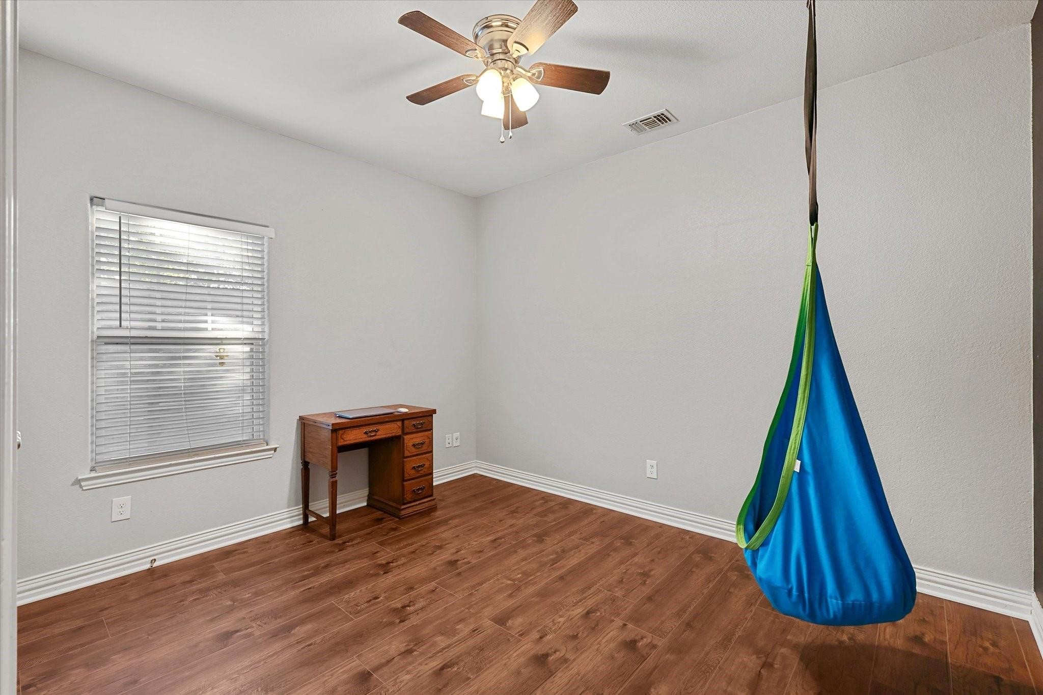 1185 E Jefferson Street Van Alstyne TX 75495