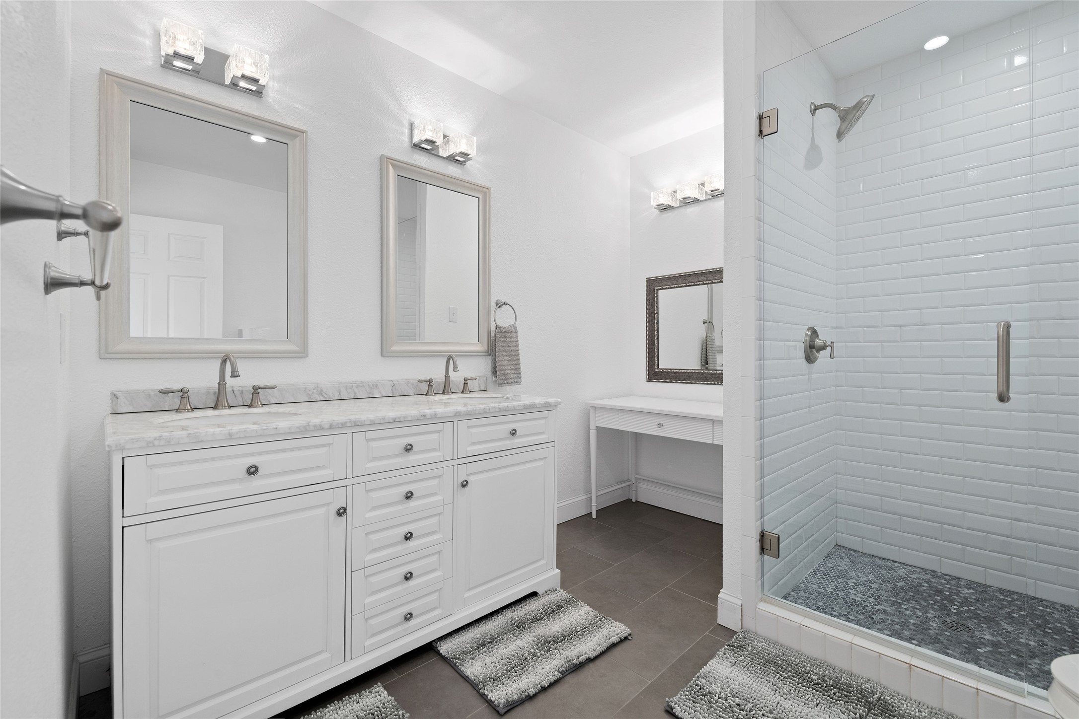 3364 Darvany Drive Dallas TX 75220