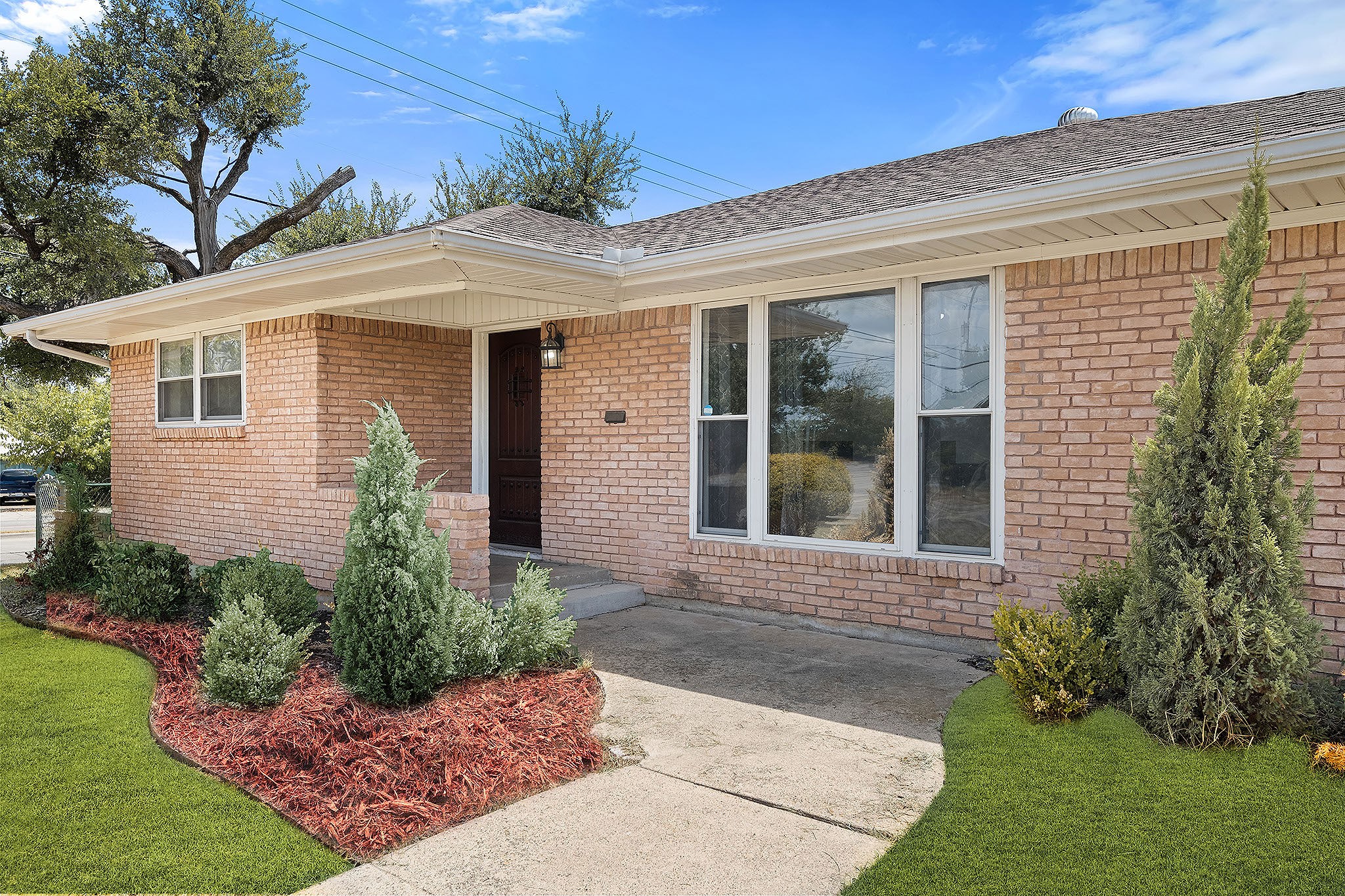 3364 Darvany Drive Dallas TX 75220