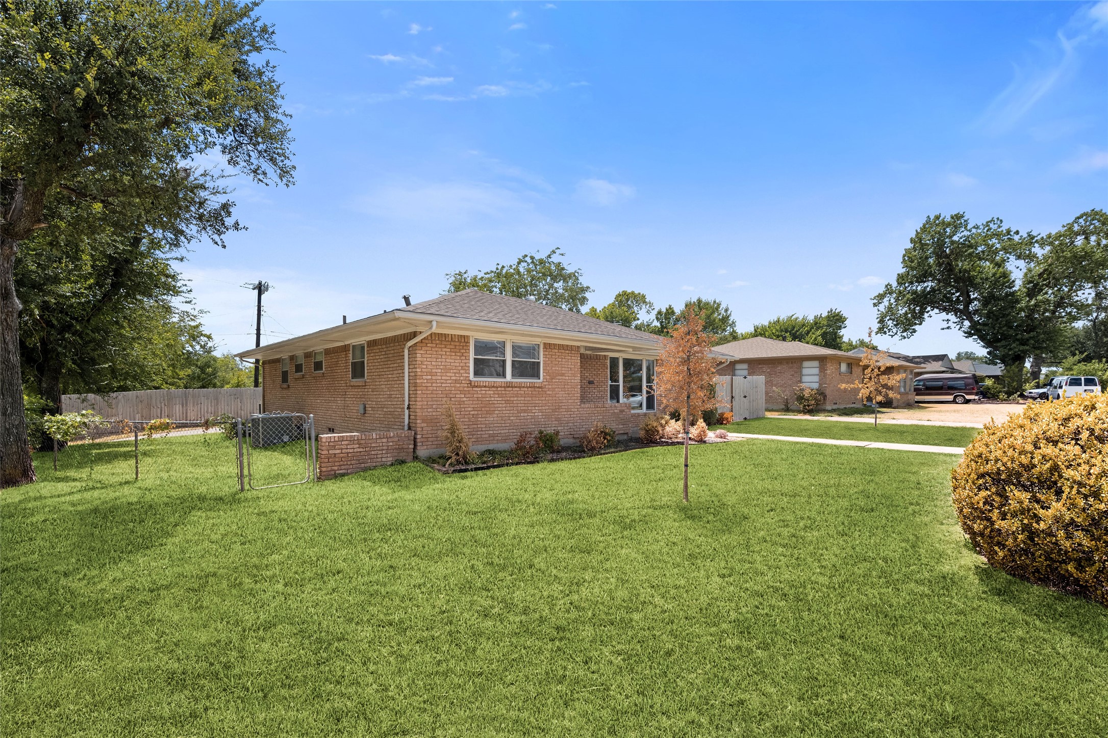 3364 Darvany Drive Dallas TX 75220
