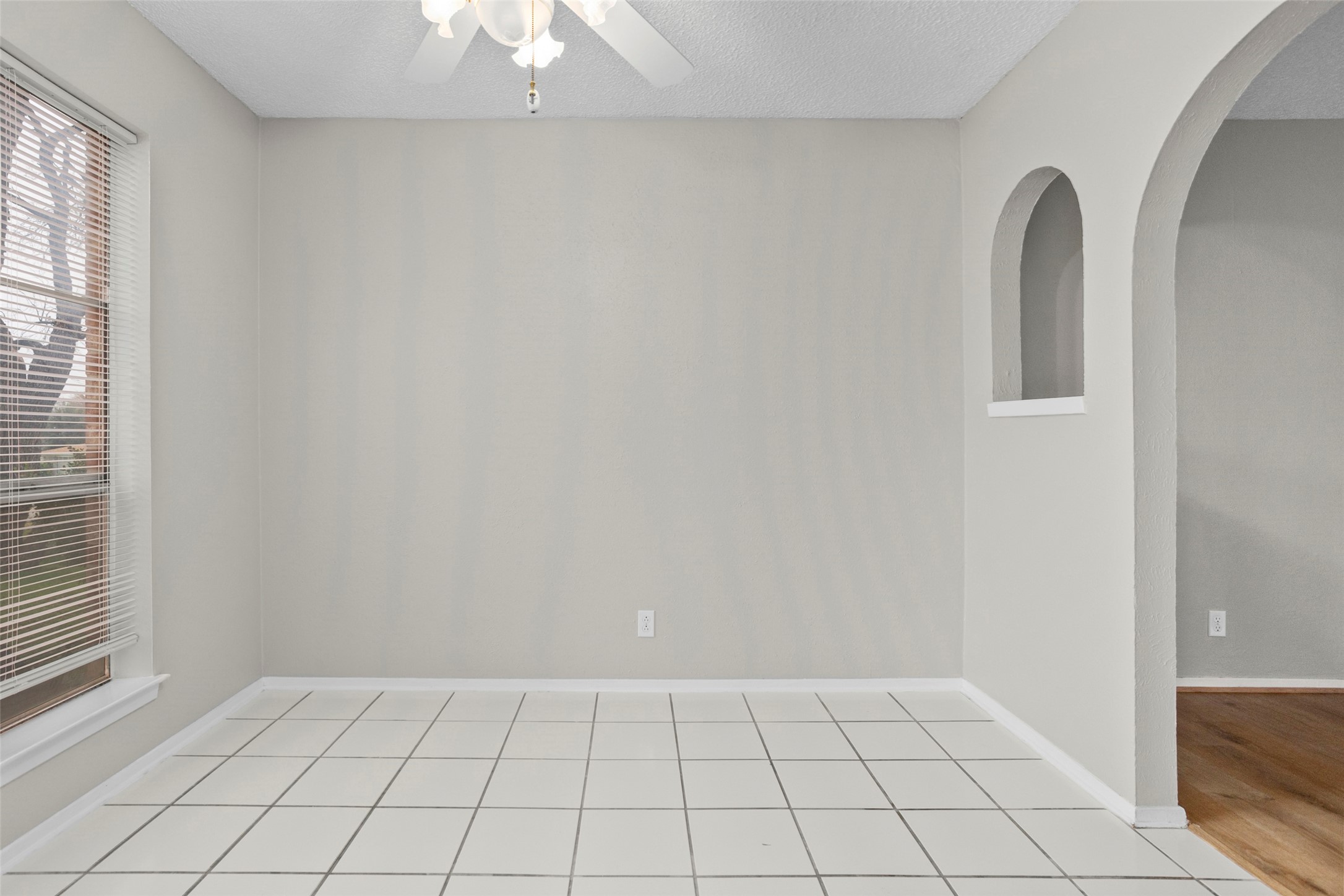1024 Edgewood Trail Benbrook TX 76126