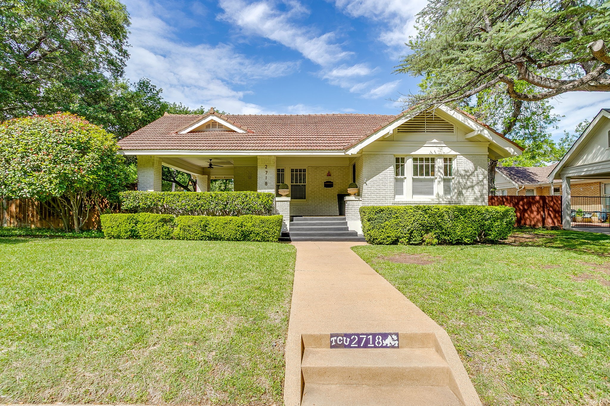 2718 Cockrell Avenue Fort Worth TX 76109