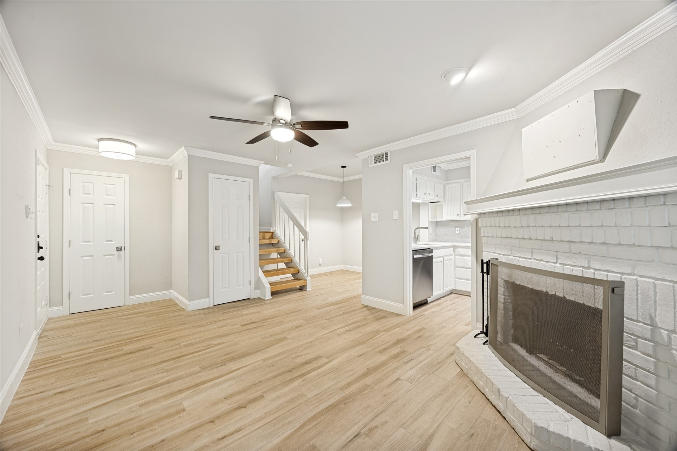 5200 Martel Avenue Dallas TX 75206