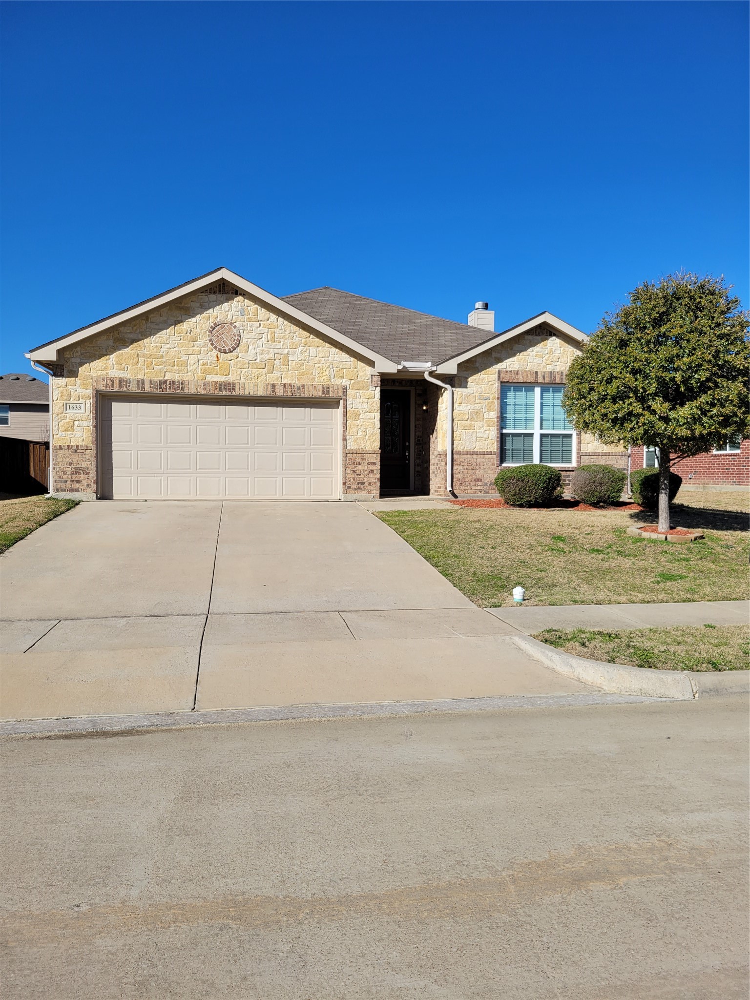 1633 Kawati Way Krum TX 76249