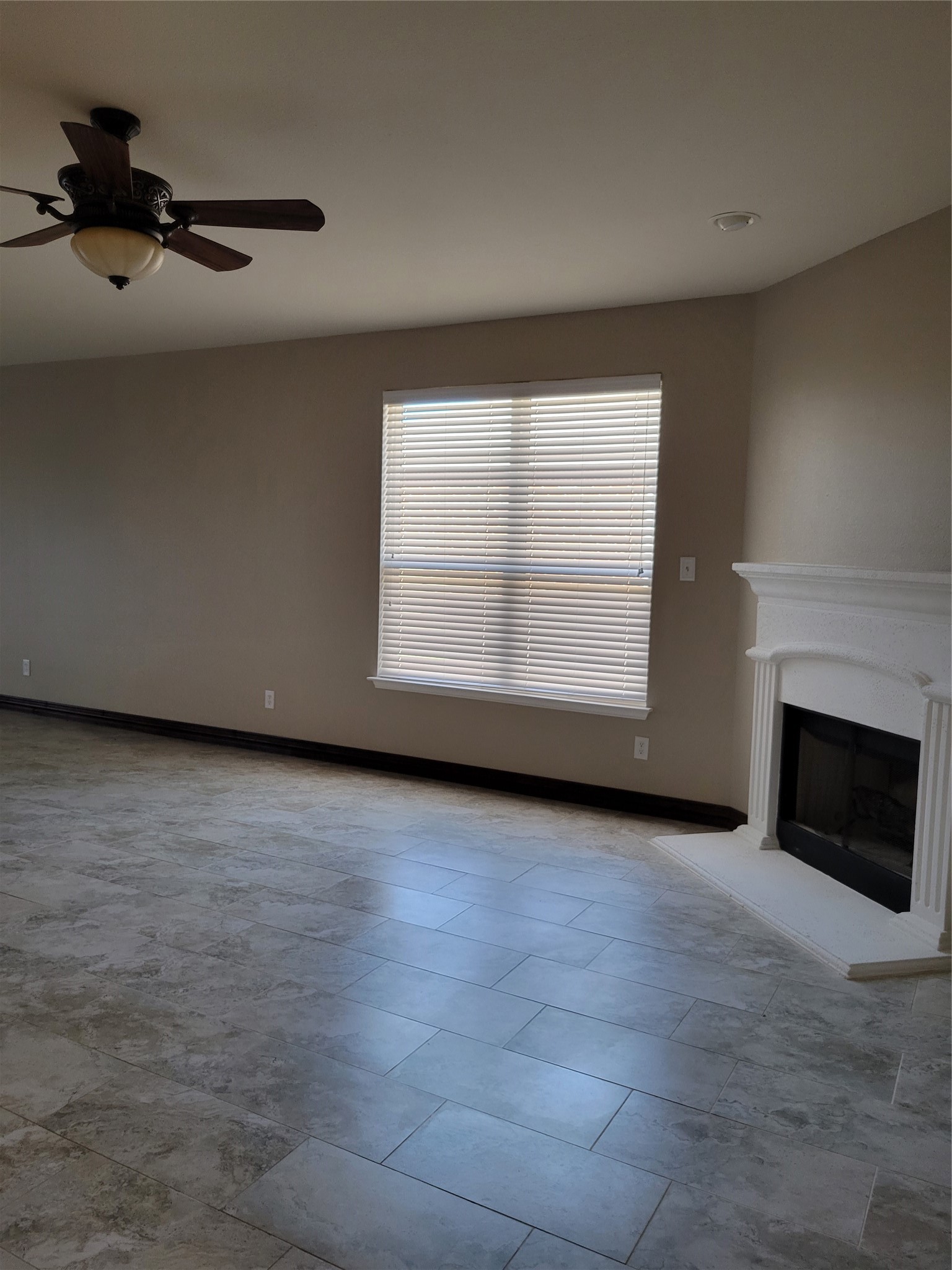 1633 Kawati Way Krum TX 76249
