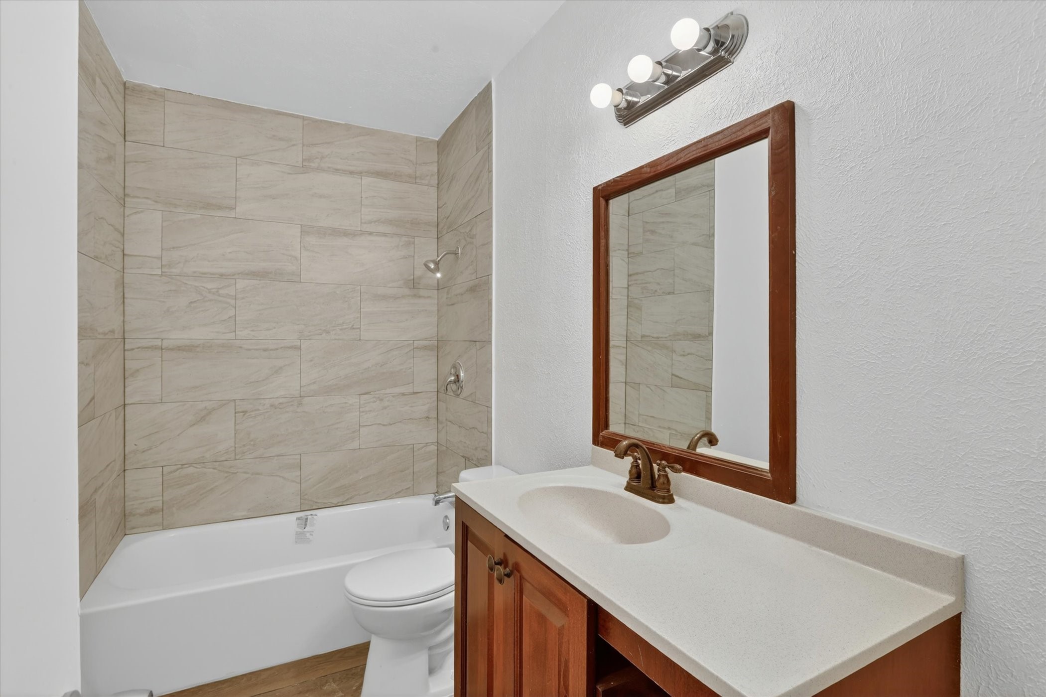 2117 Brookshire Street Arlington TX 76010