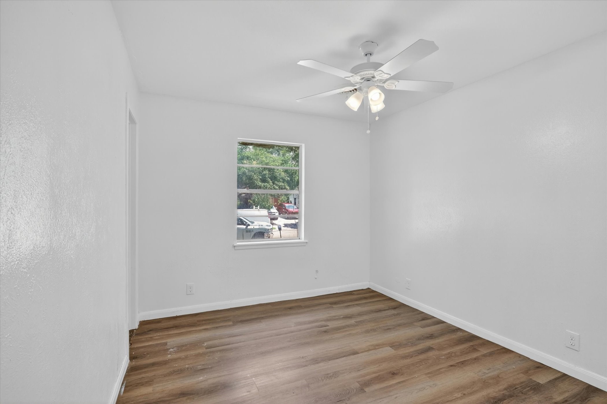 2117 Brookshire Street Arlington TX 76010