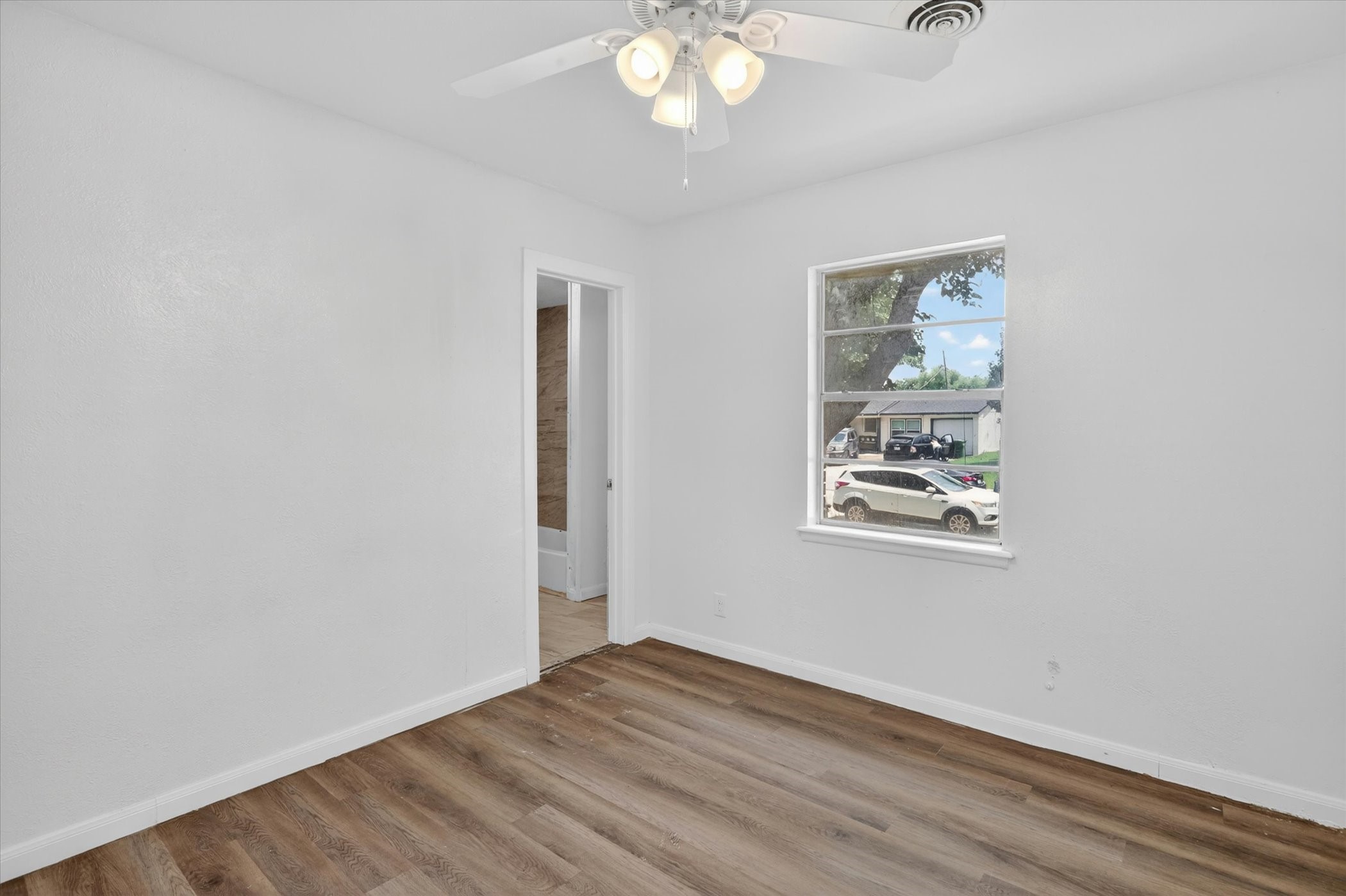 2117 Brookshire Street Arlington TX 76010