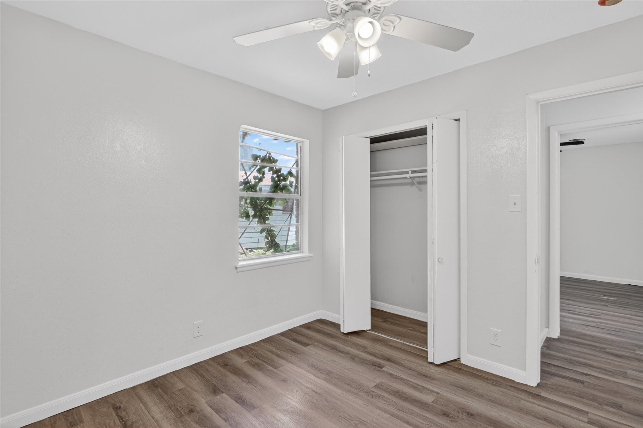 2117 Brookshire Street Arlington TX 76010