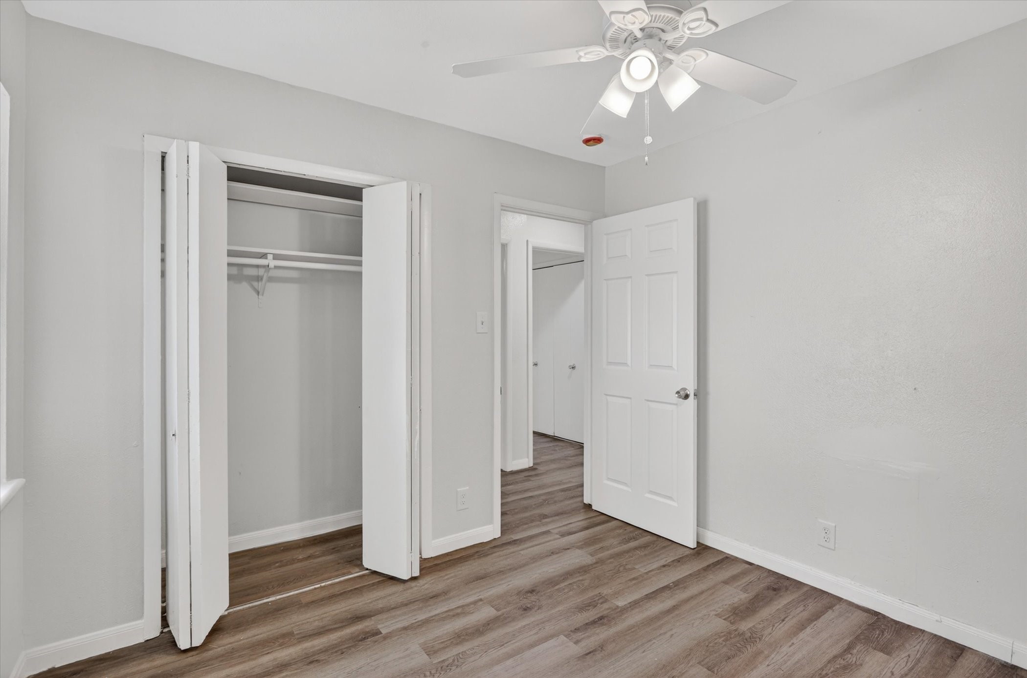 2117 Brookshire Street Arlington TX 76010
