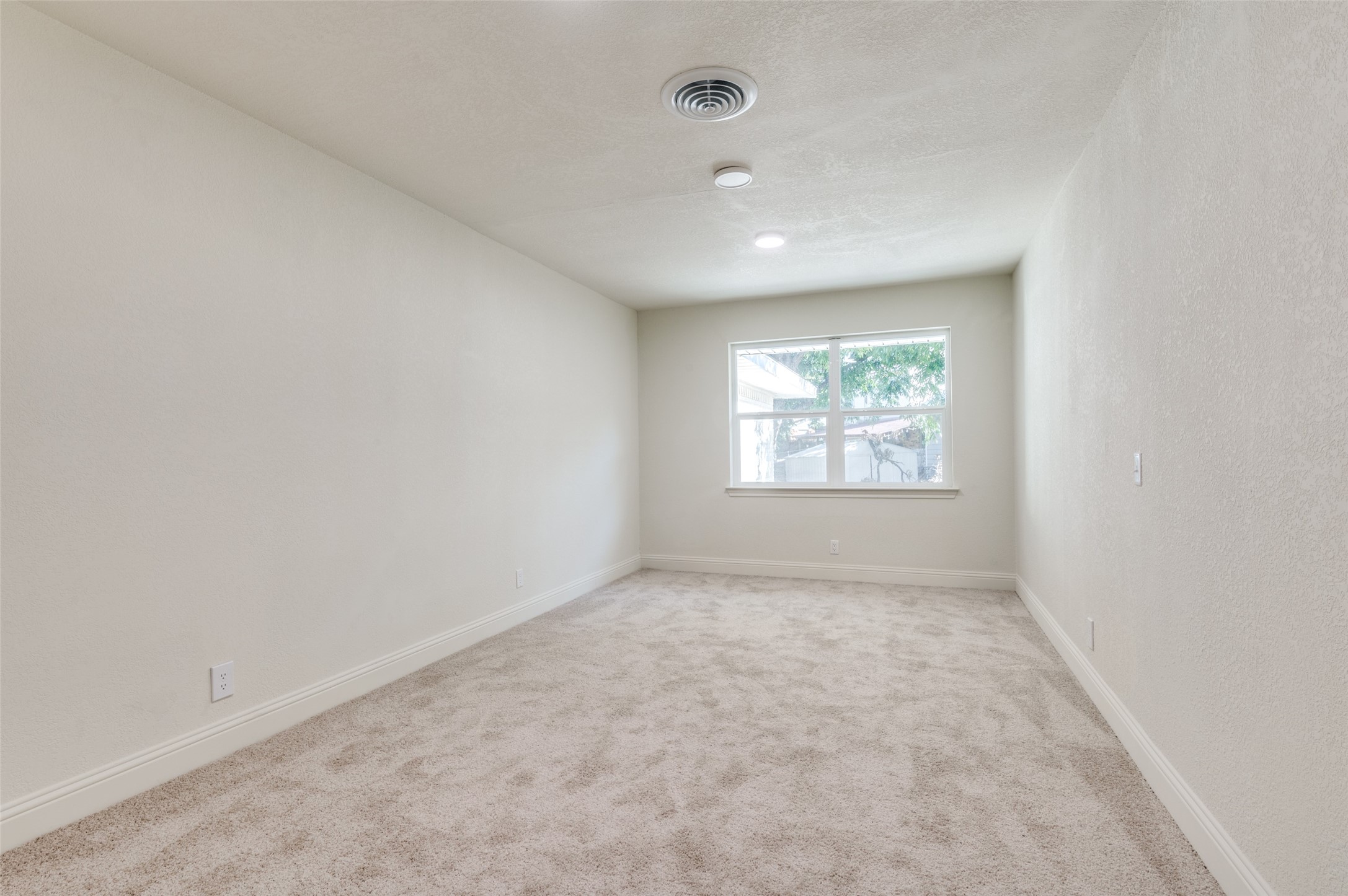 704 Turner Boulevard Grand Prairie TX 75050