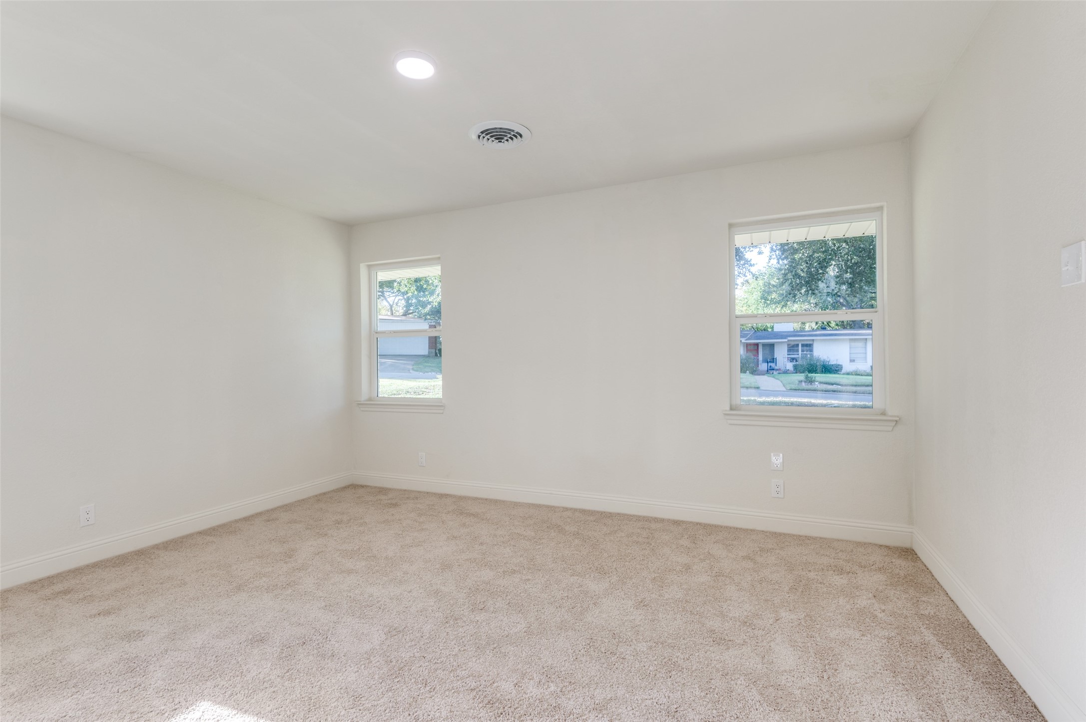 704 Turner Boulevard Grand Prairie TX 75050