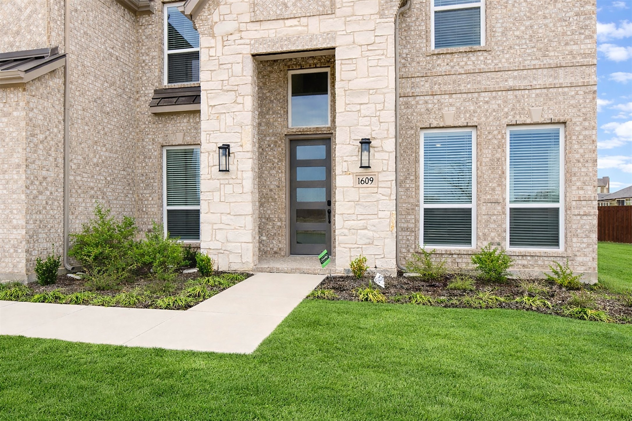 1609 Whisperwood Way Midlothian TX 76065