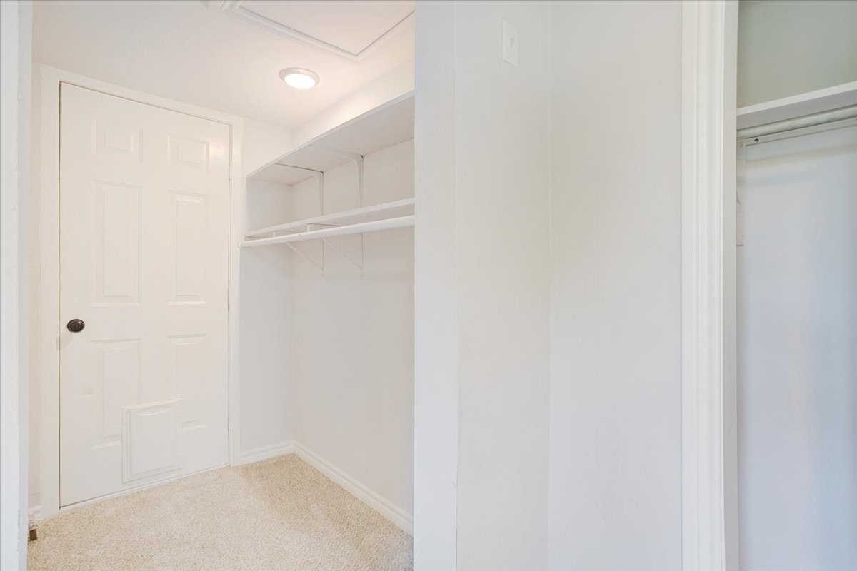 407 E Bonham Street Tom Bean TX 75491