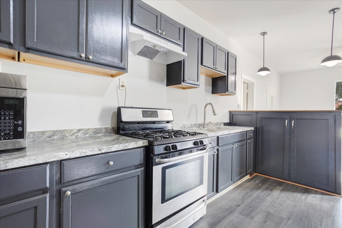 407 E Bonham Street Tom Bean TX 75491