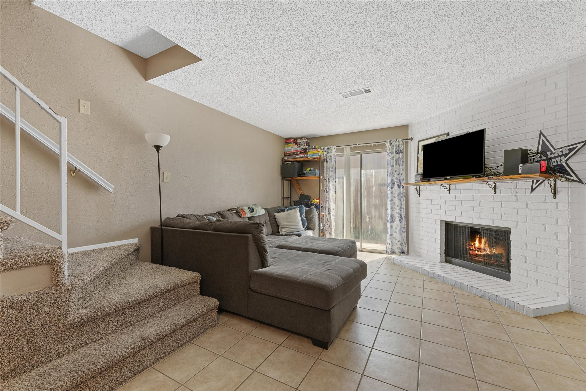621 Carriagehouse Lane Garland TX 75040