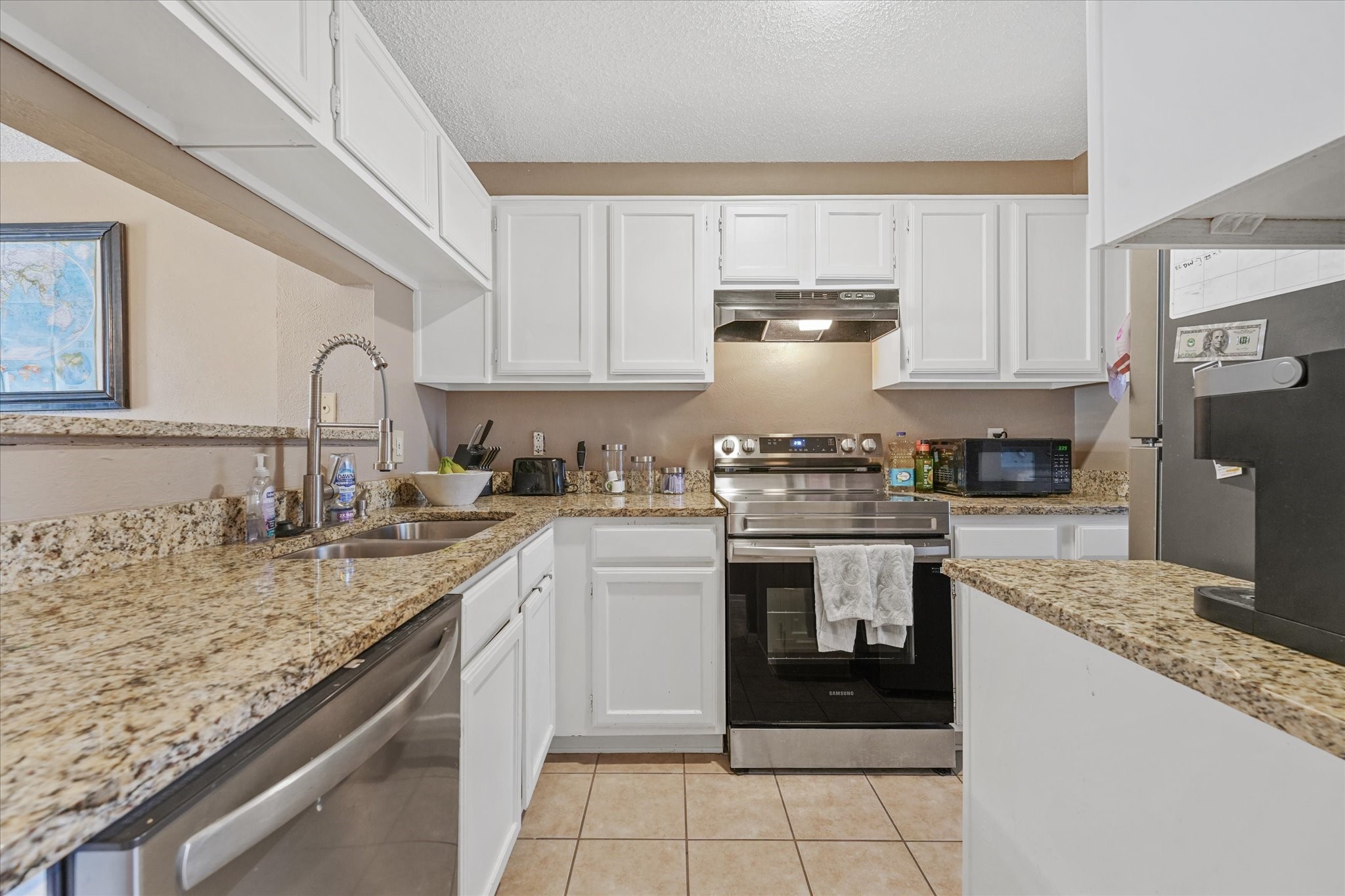 621 Carriagehouse Lane Garland TX 75040