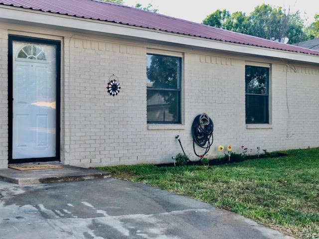 409 N Cedar Street Springtown TX 76082