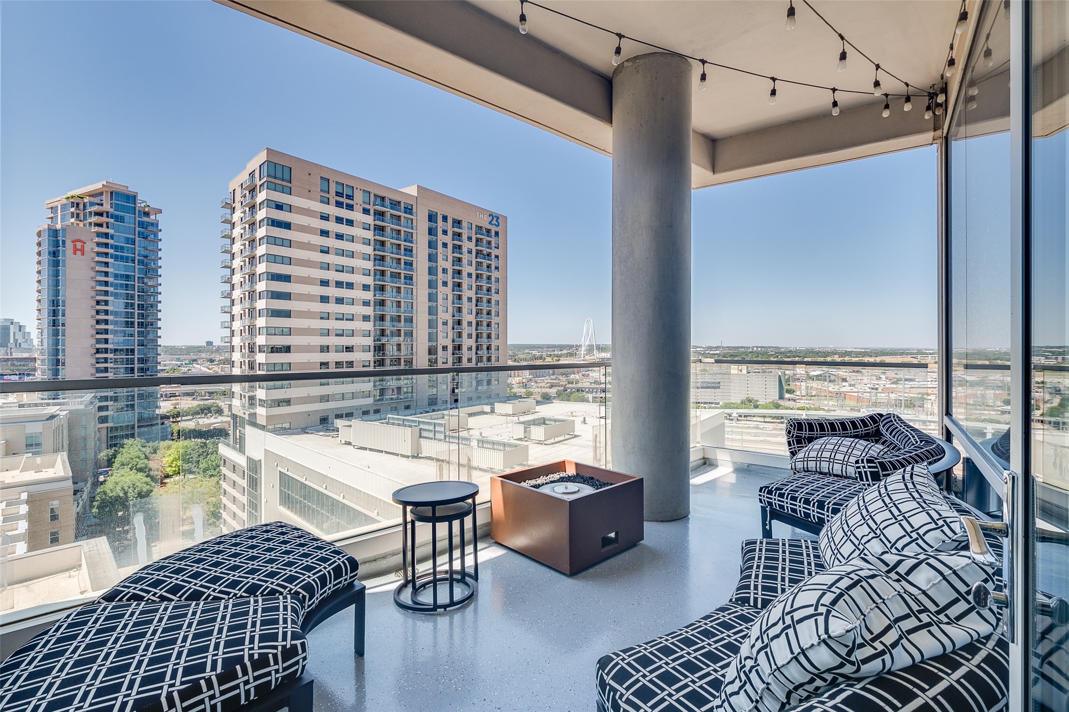 2408 Victory Park Lane Dallas TX 75219