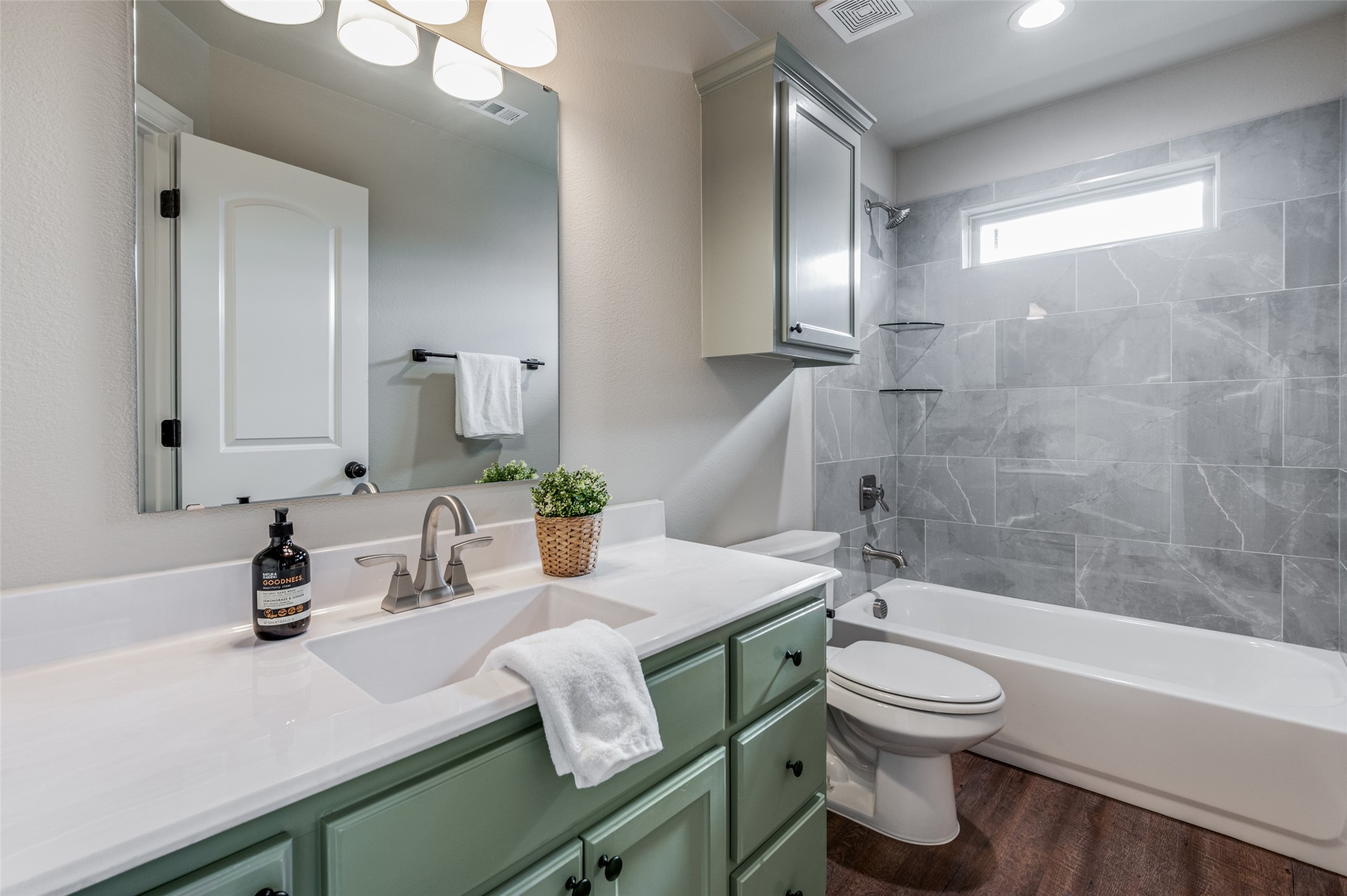 2208 N Hickory Street Sherman TX 75092