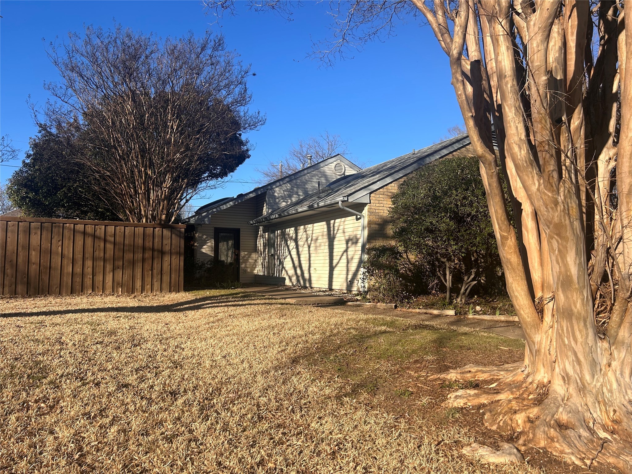 5939 Smoke Glass Trail Dallas TX 75252