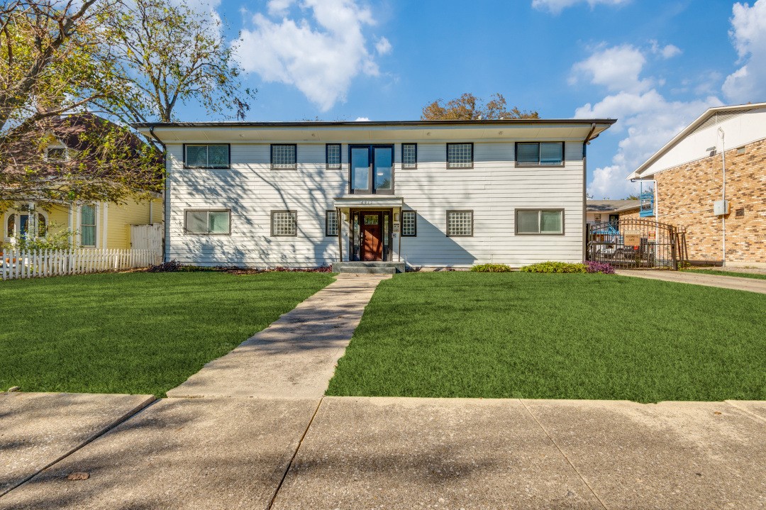 4915 Reiger Avenue Dallas TX 75214