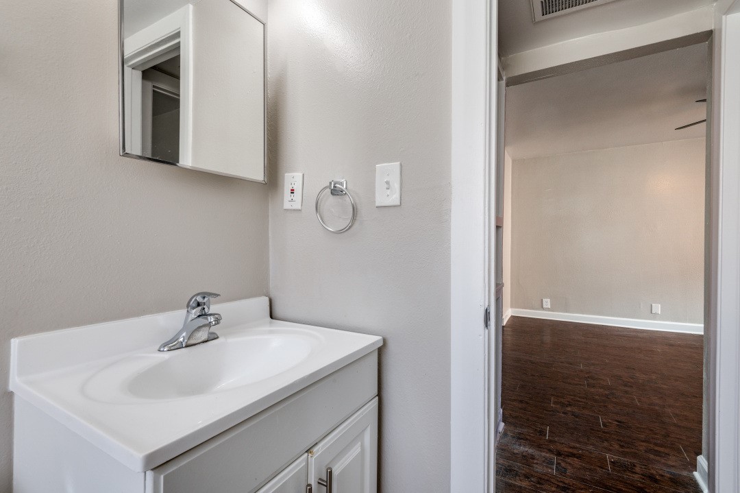 4915 Reiger Avenue Dallas TX 75214
