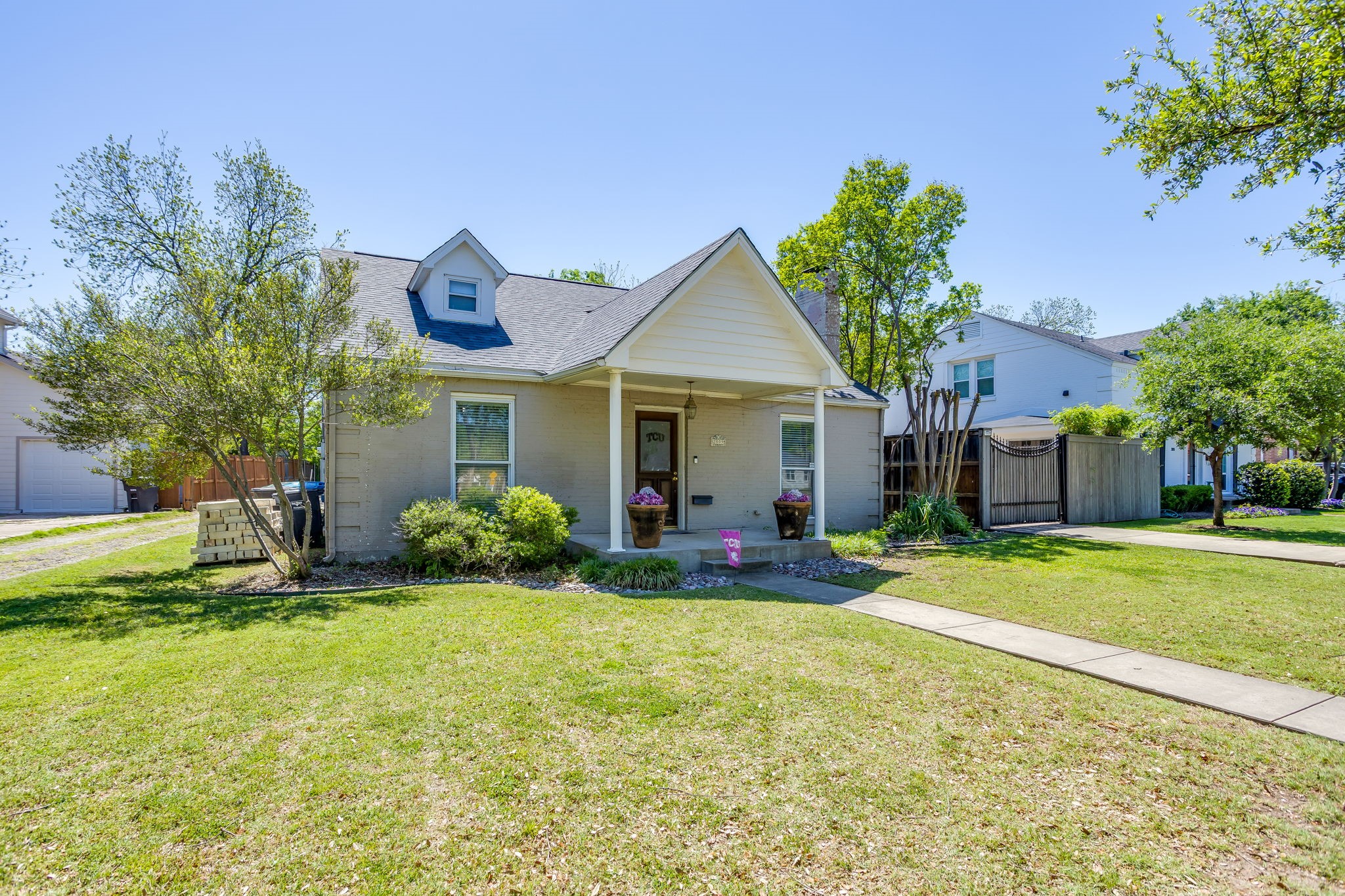 2809 Benbrook Boulevard Fort Worth TX 76109