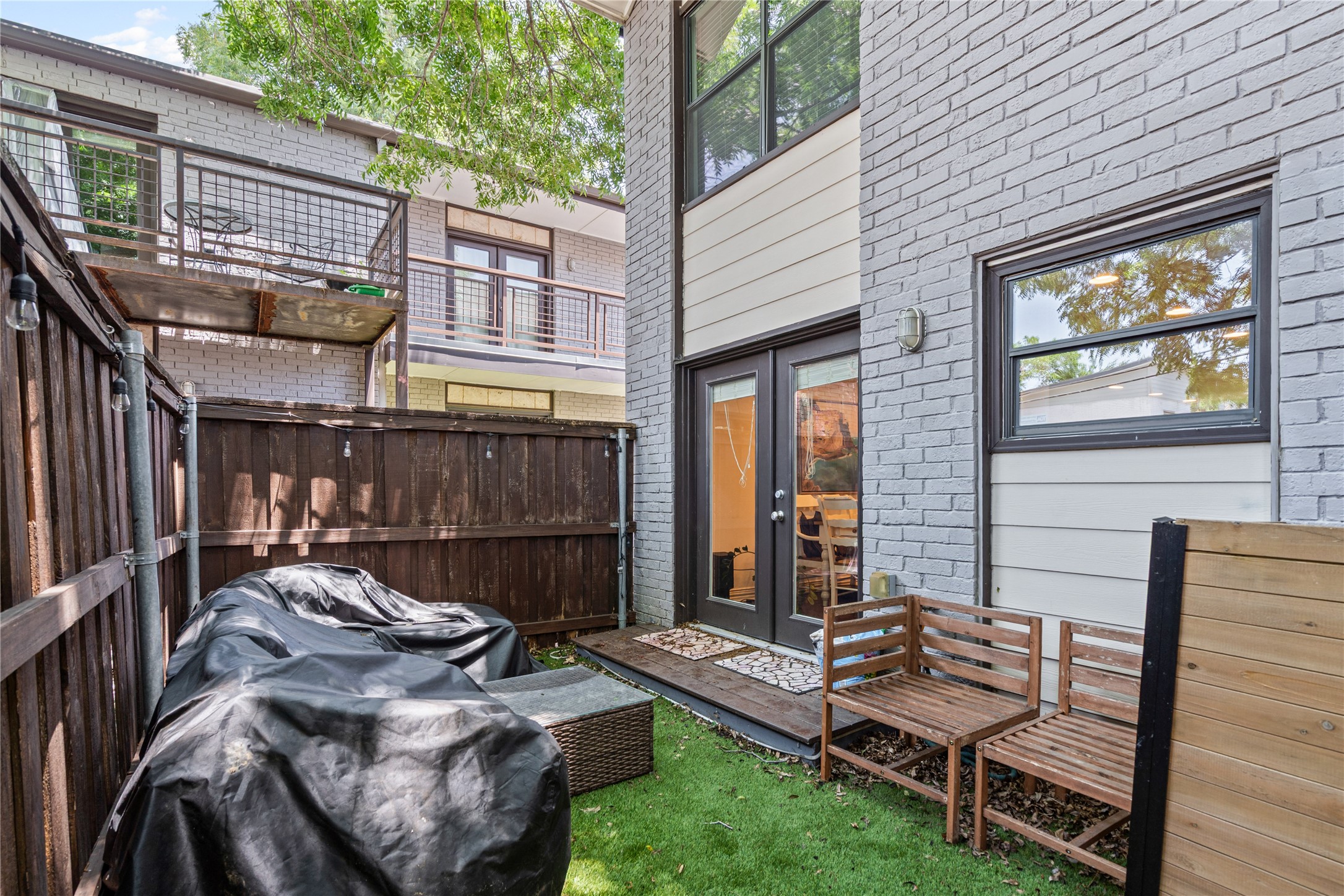 2722 Knight Street Dallas TX 75219