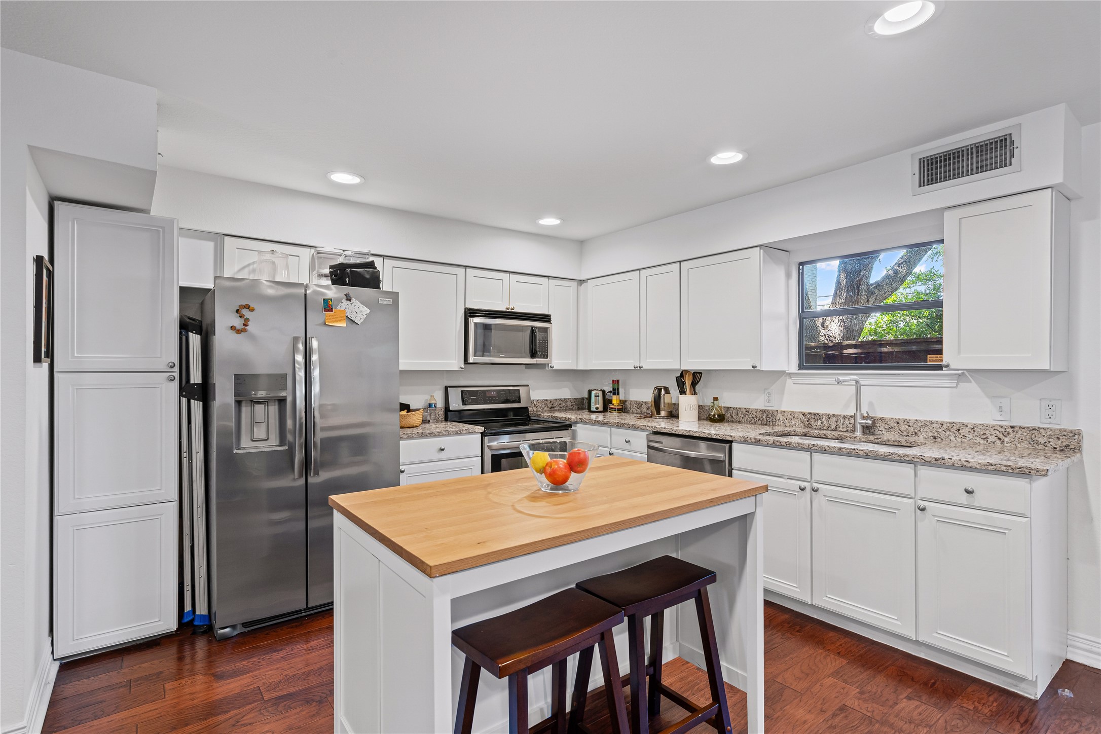 2722 Knight Street Dallas TX 75219