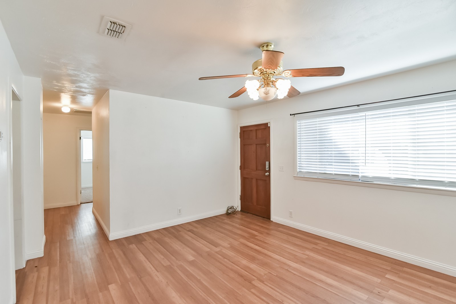 344 NW Renfro Street Burleson TX 76028