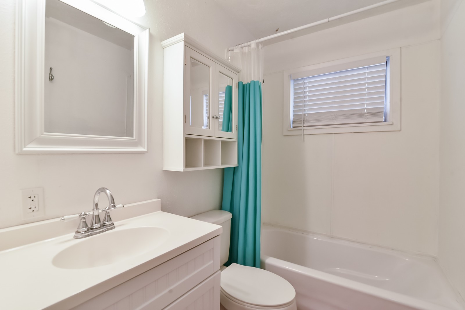 344 NW Renfro Street Burleson TX 76028