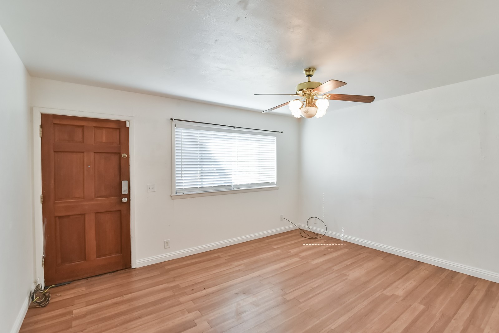 344 NW Renfro Street Burleson TX 76028