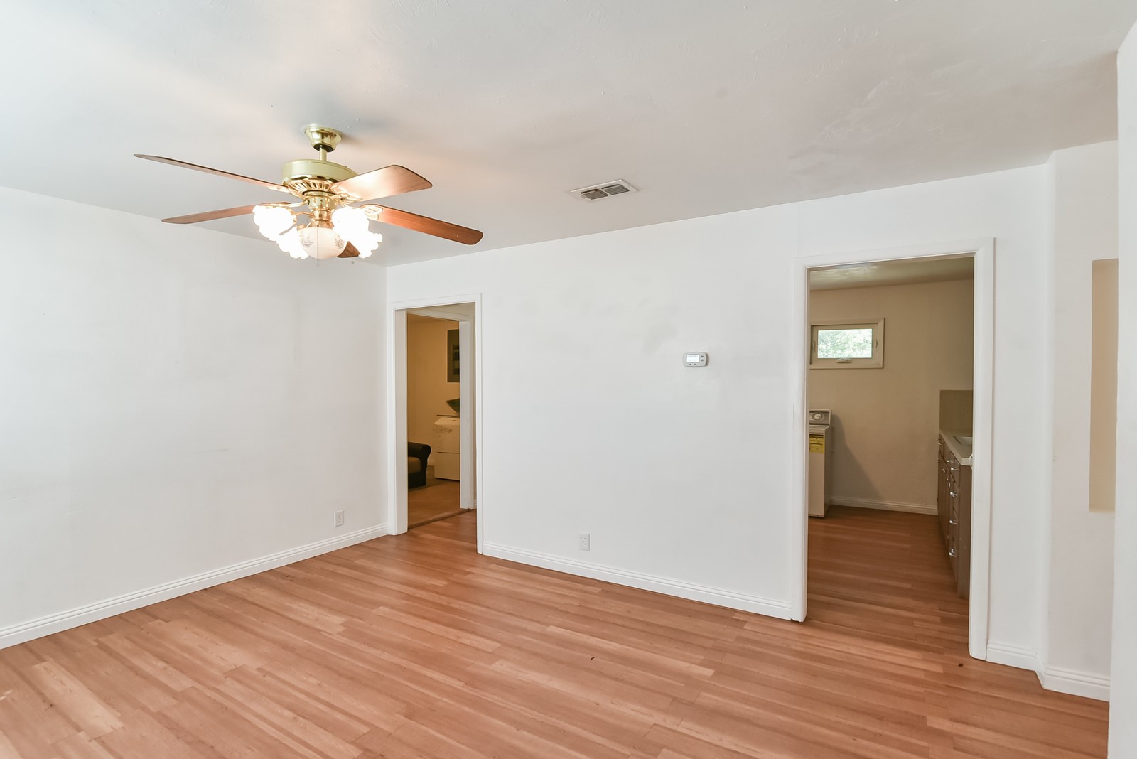 344 NW Renfro Street Burleson TX 76028