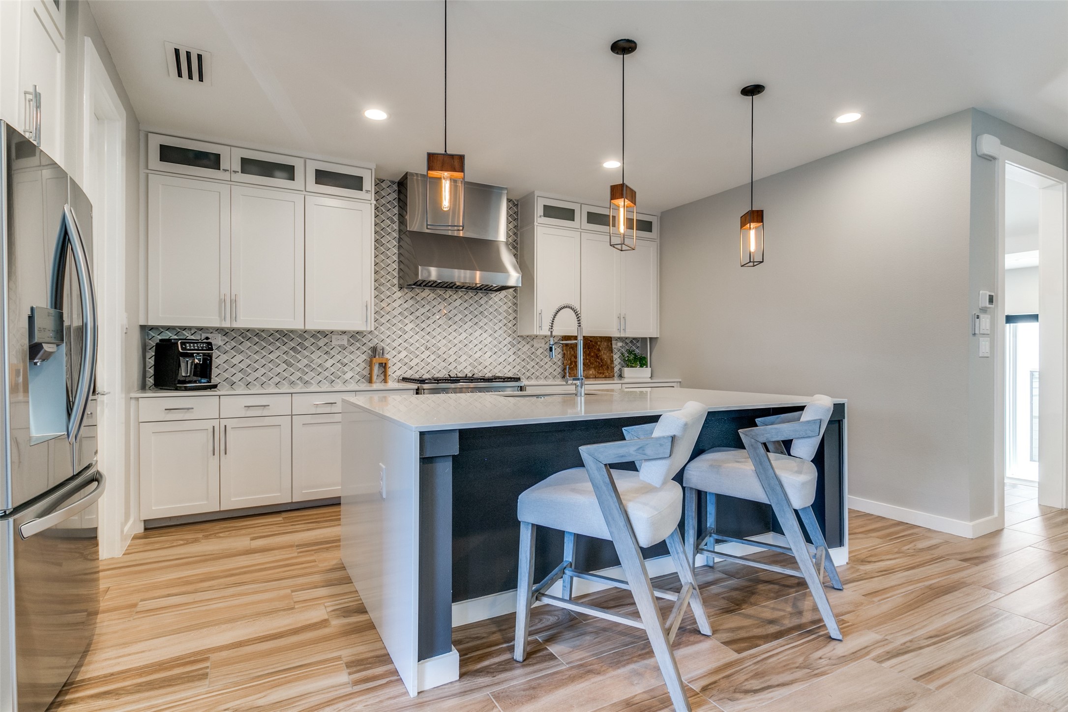 1925 California Drive Dallas TX 75204