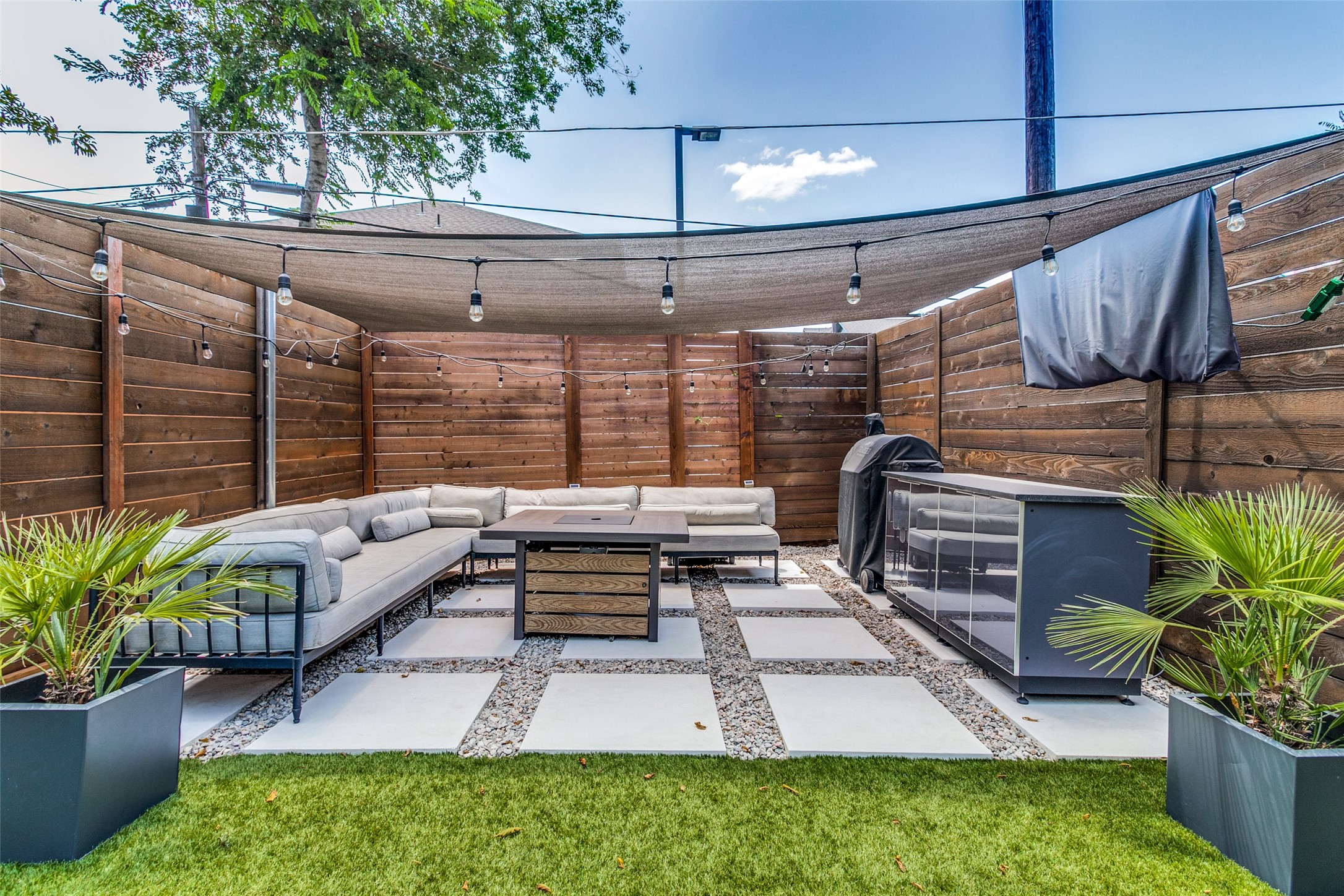 1925 California Drive Dallas TX 75204