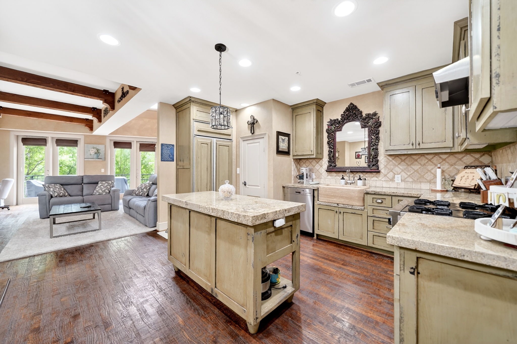 5055 Addison Circle Addison TX 75001