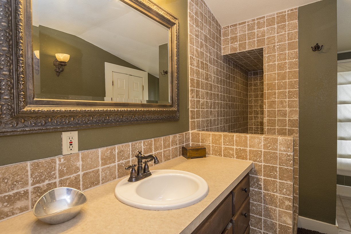 2241 W Rosedale Street S Fort Worth TX 76110