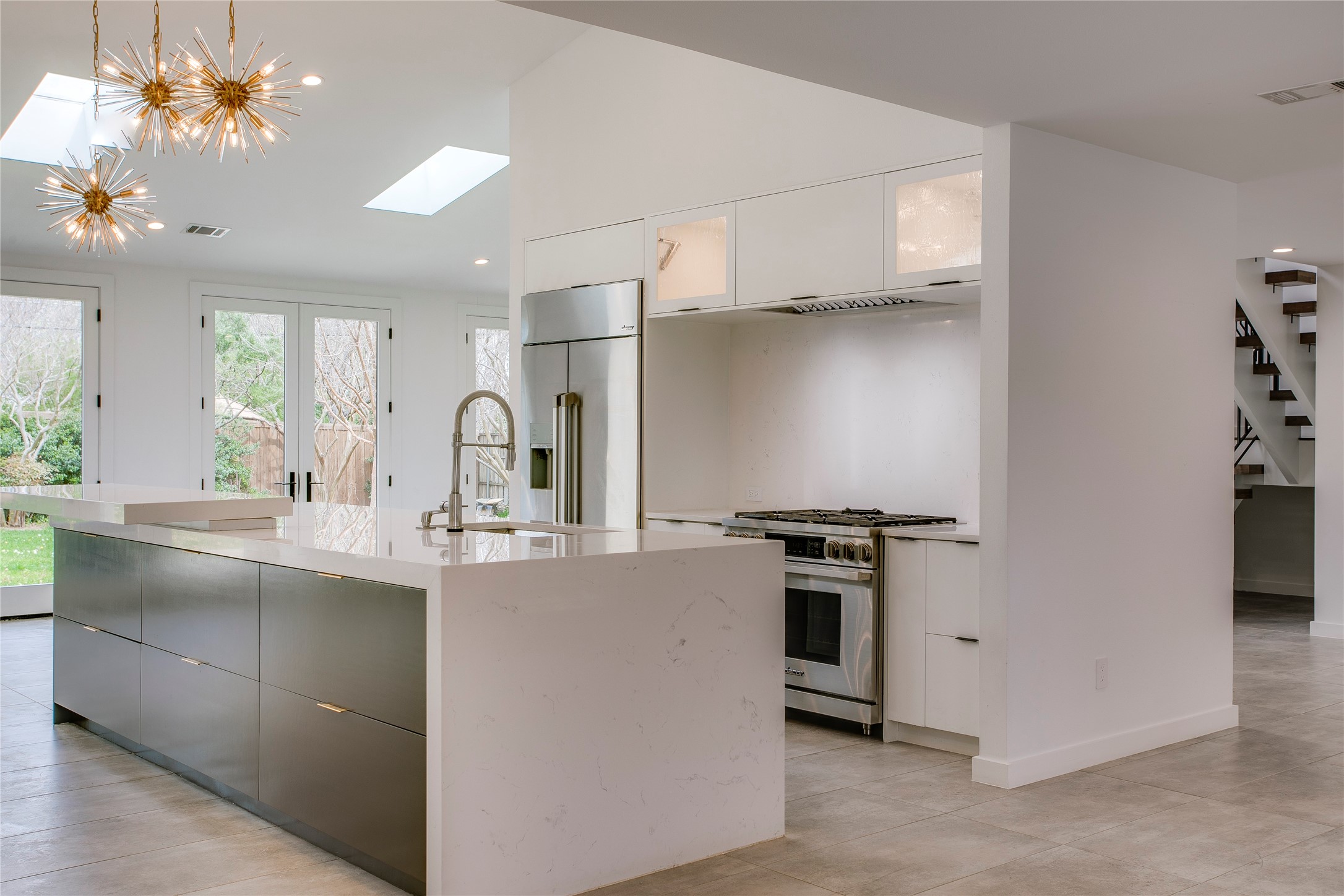 2045 Marydale Drive Dallas TX 75208
