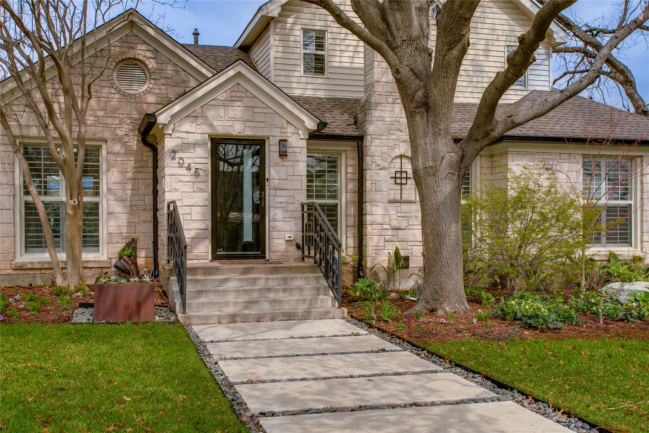 2045 Marydale Drive Dallas TX 75208